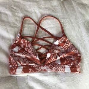 Cute cut out sports bra Victoria’s Secret